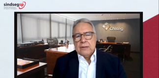 Marcio Coriolano fala no Panorama do Seguro: seis anos na CNseg