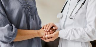 Pesquisa aponta que mulheres se preocupam mais com seguro de vida que homens