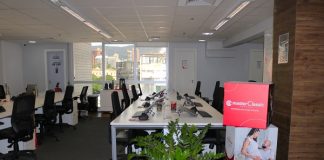 Empresa de seguros completa 34 anos com inovações no setor