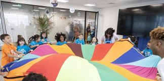 Allianz recebe crianças para imersão no mundo do seguro