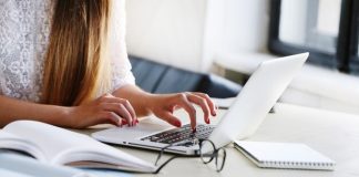 Setor financeiro acelera inovação e amplia participação feminina na liderança, aponta Ranking GPTW Instituições Financeiras